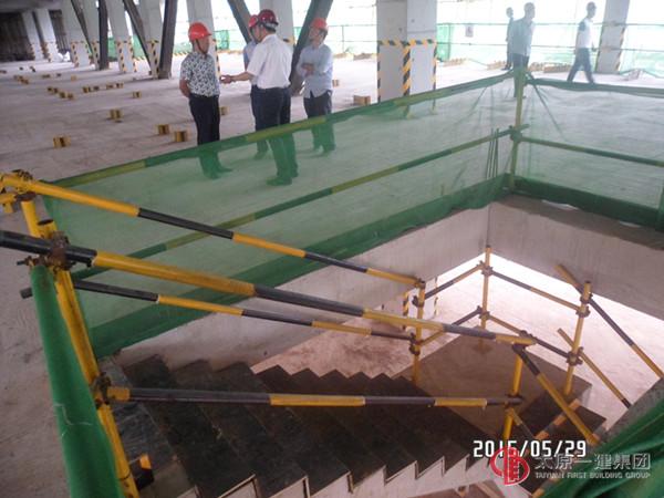 四分公司组织项目部及劳务队参观学习