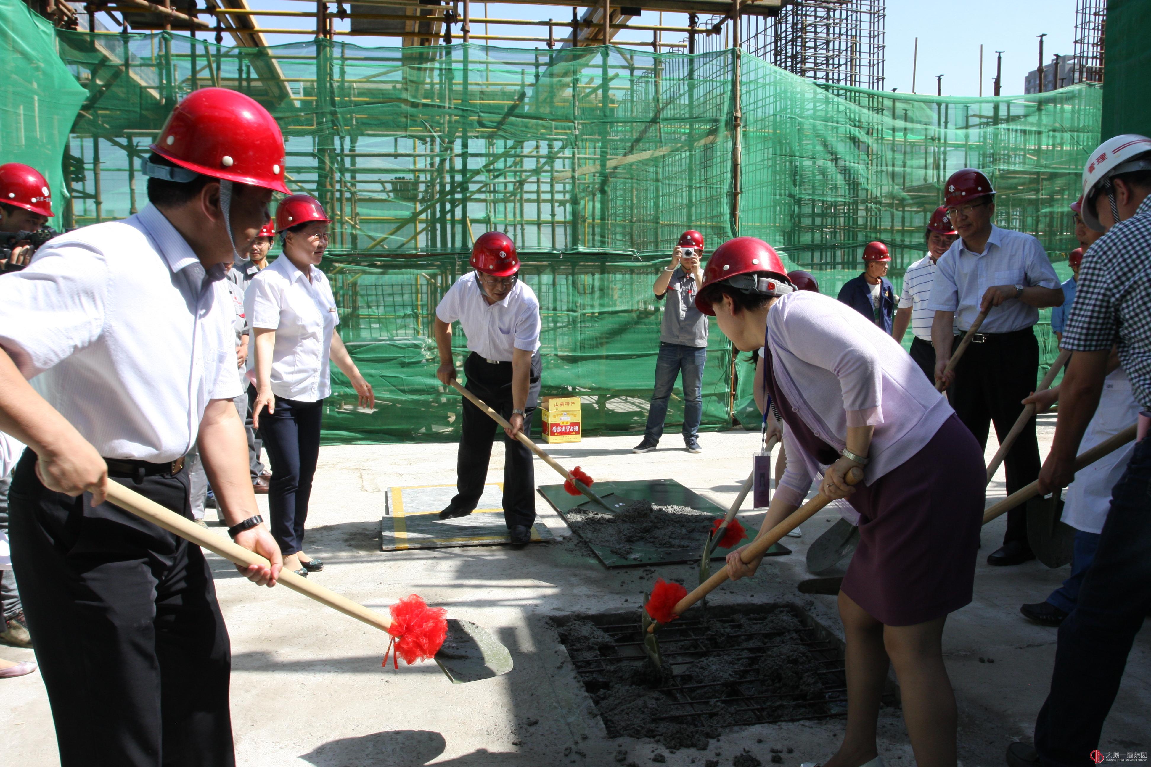太原市妇幼保健院保健业务用房住院楼主体工程顺利封顶
