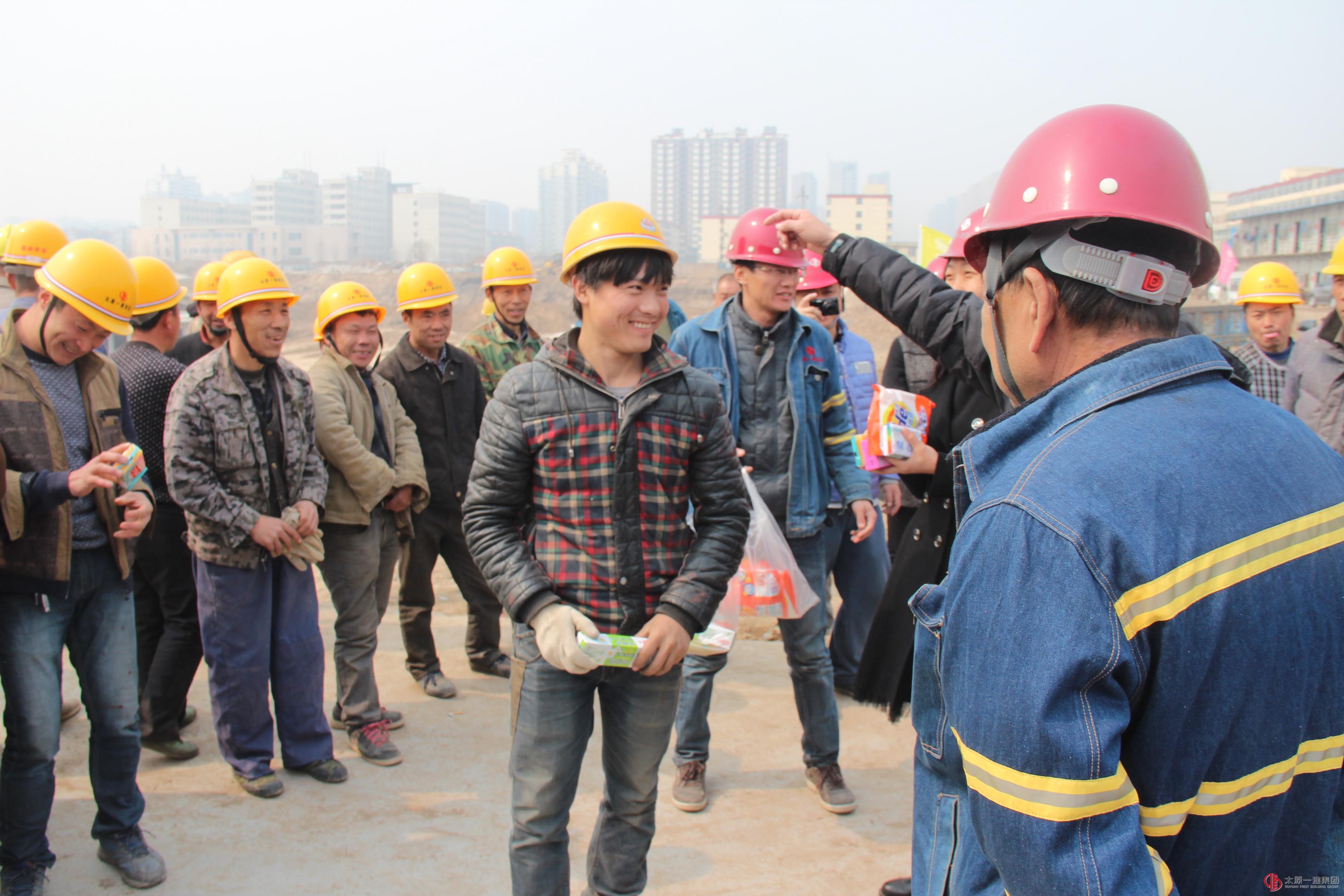 一分公司在晋商公园项目部开展三级安全教育活动