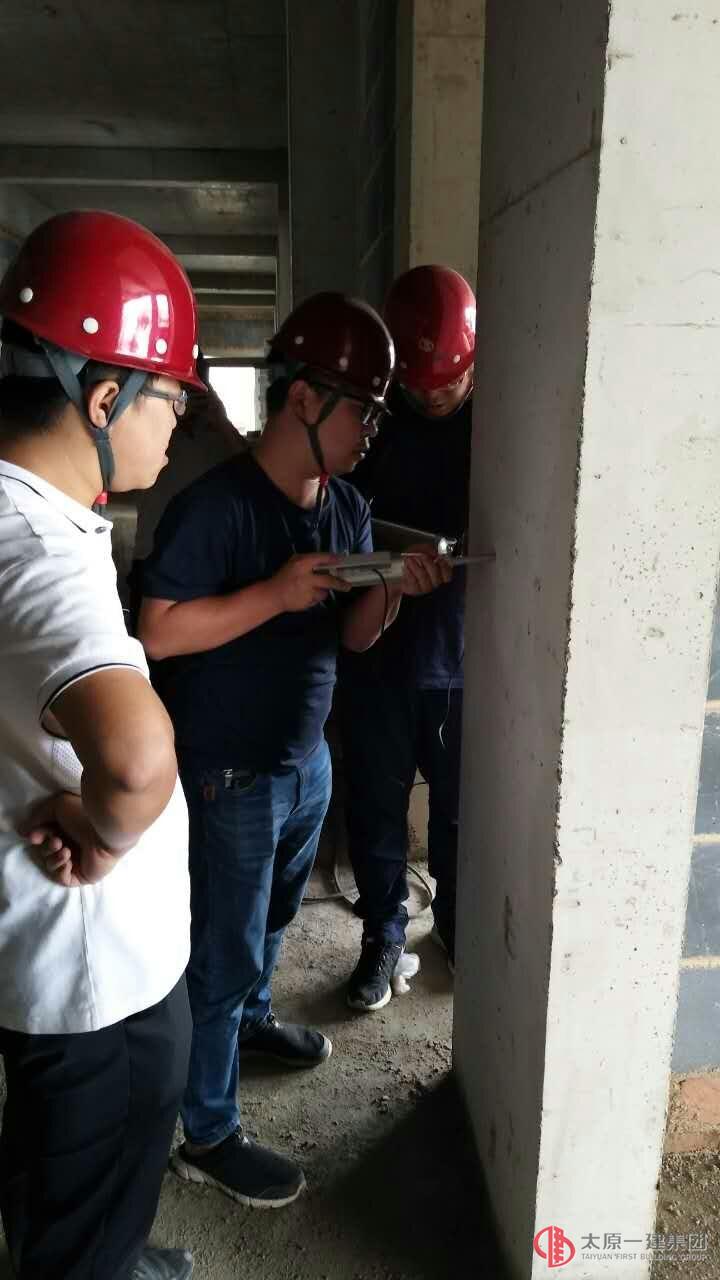 集团公司检查组到直属三分公司项目部检查指导工作